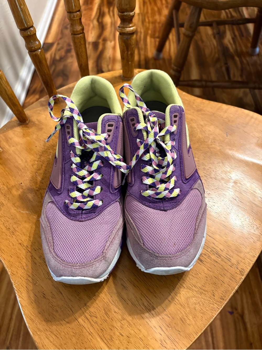 Women’s Size 7.5 Brooks Purple & Lime  Lace-Up Athletic Sneakers